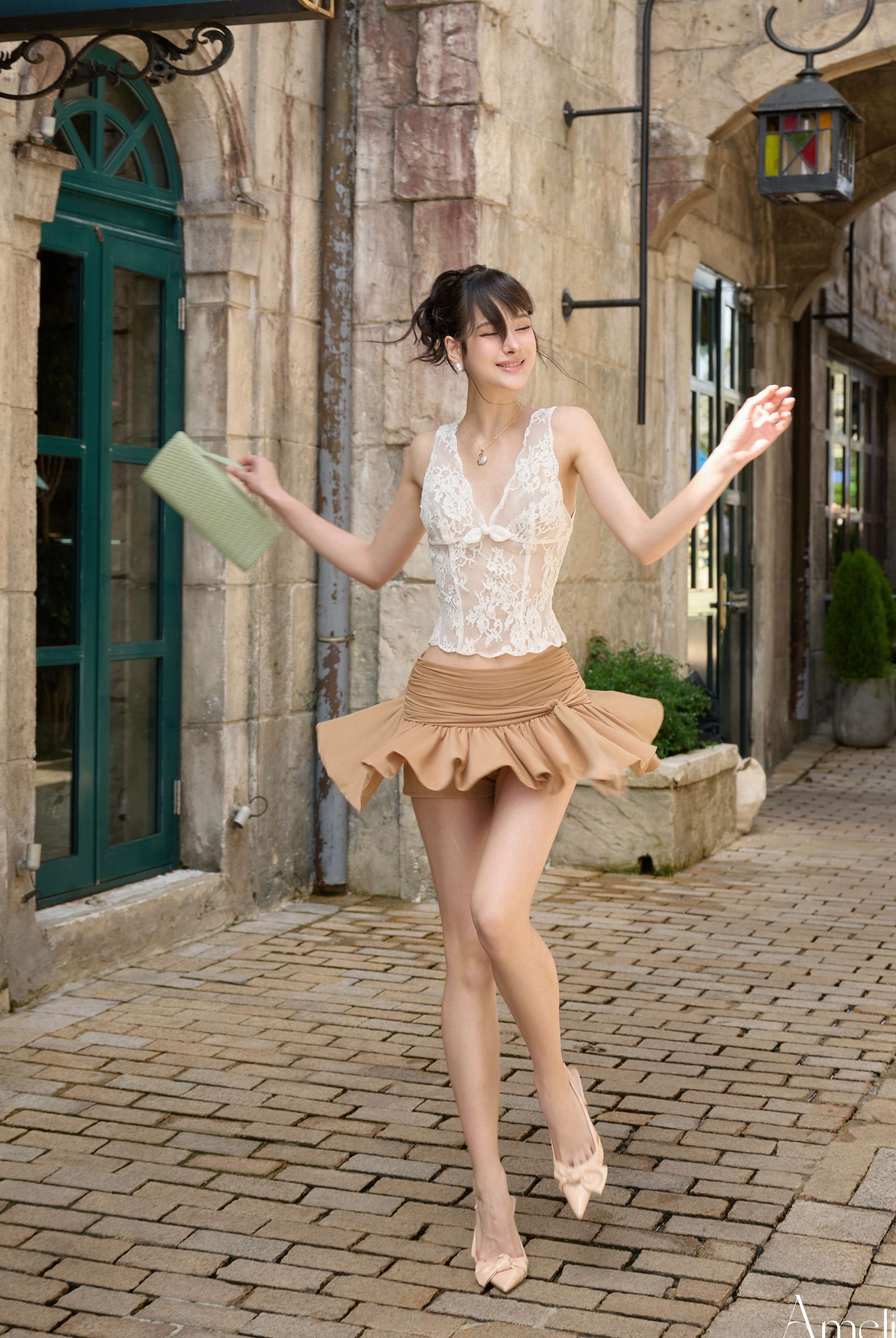 Calista Amelie Official