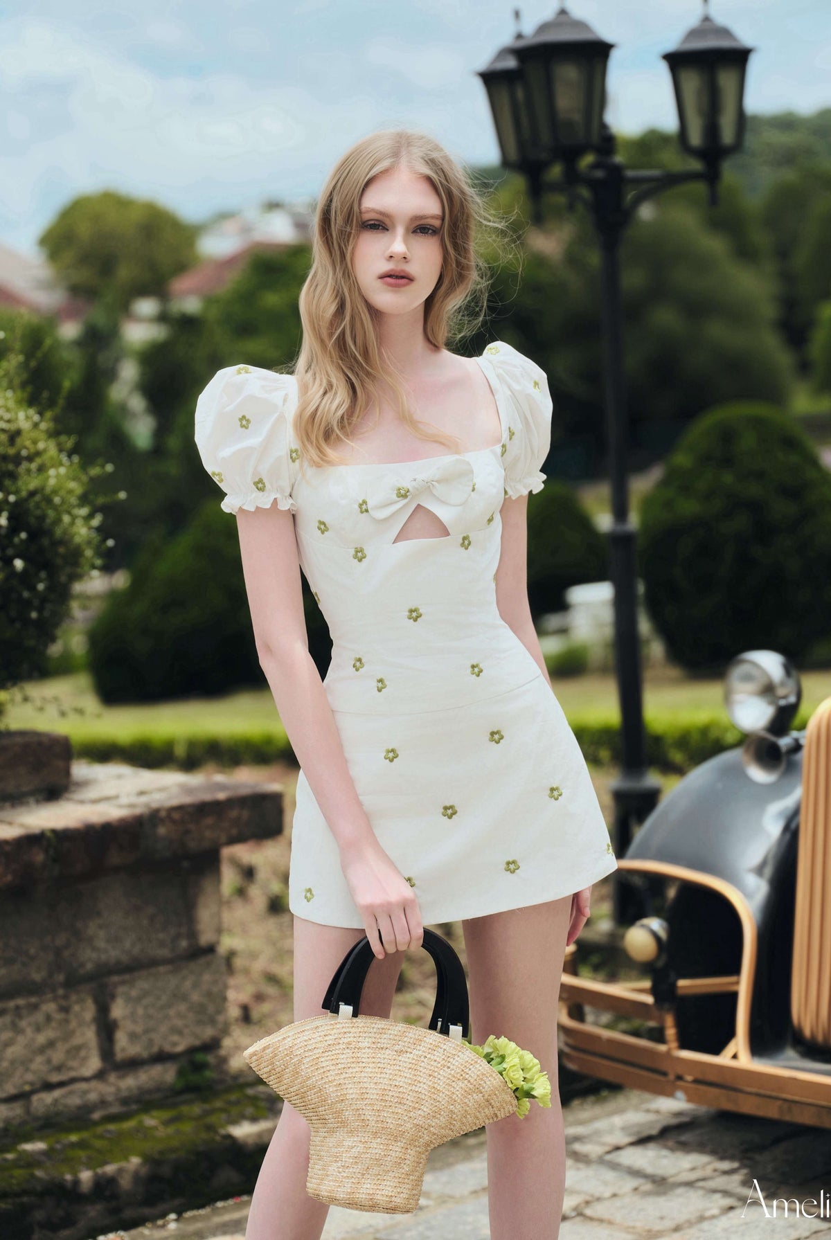 Tessa Amelie Official