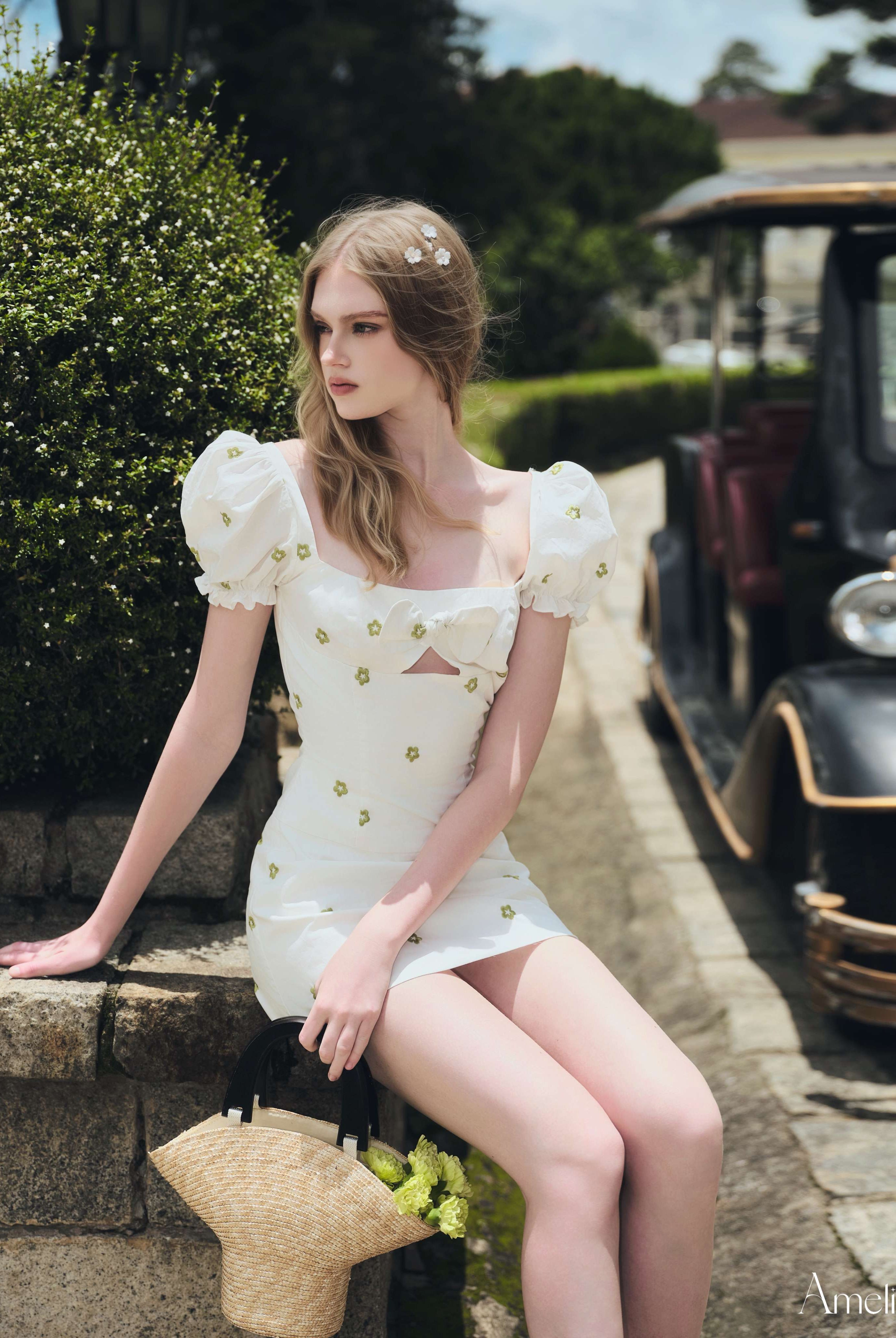 Tessa Amelie Official