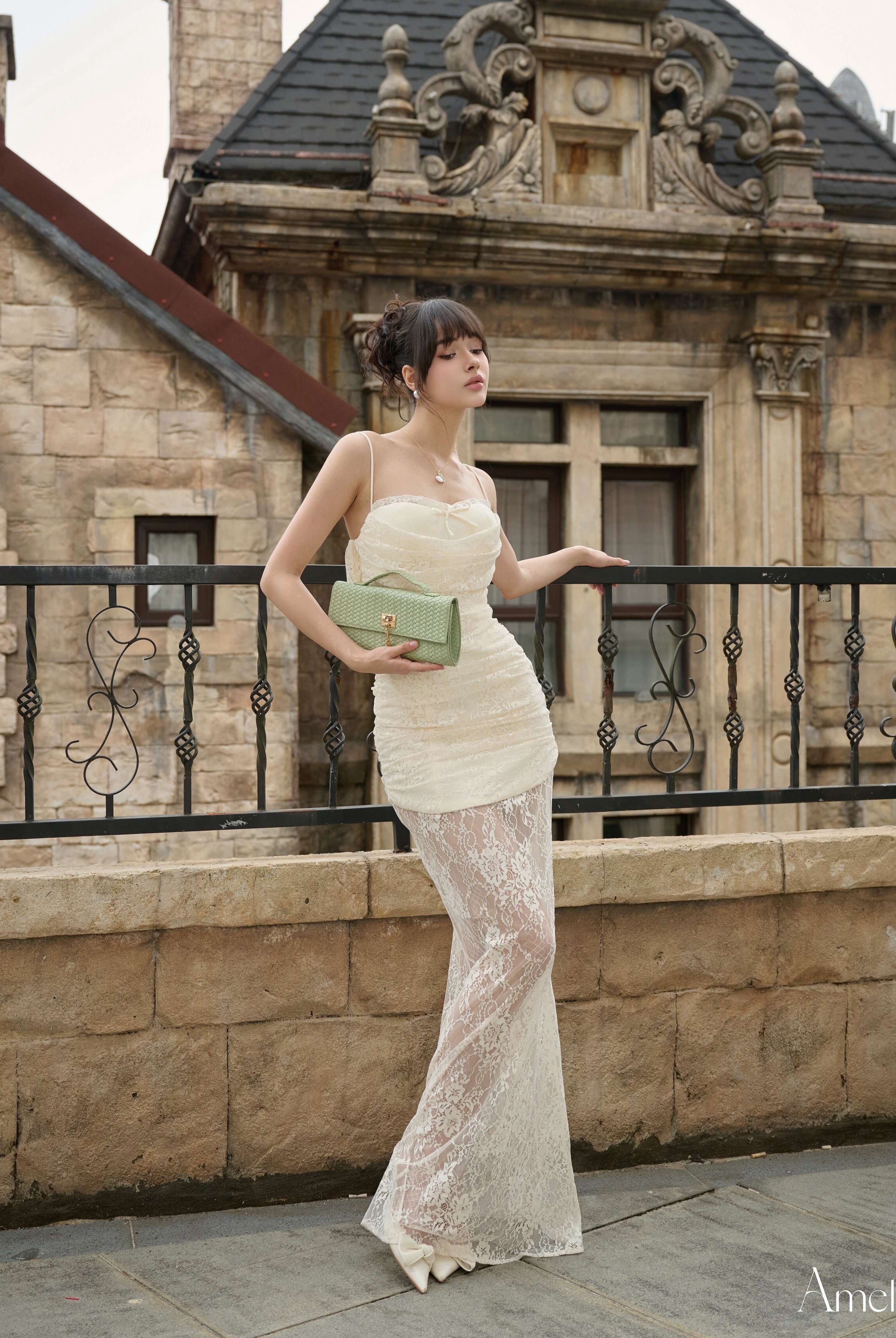 Urania Amelie Official