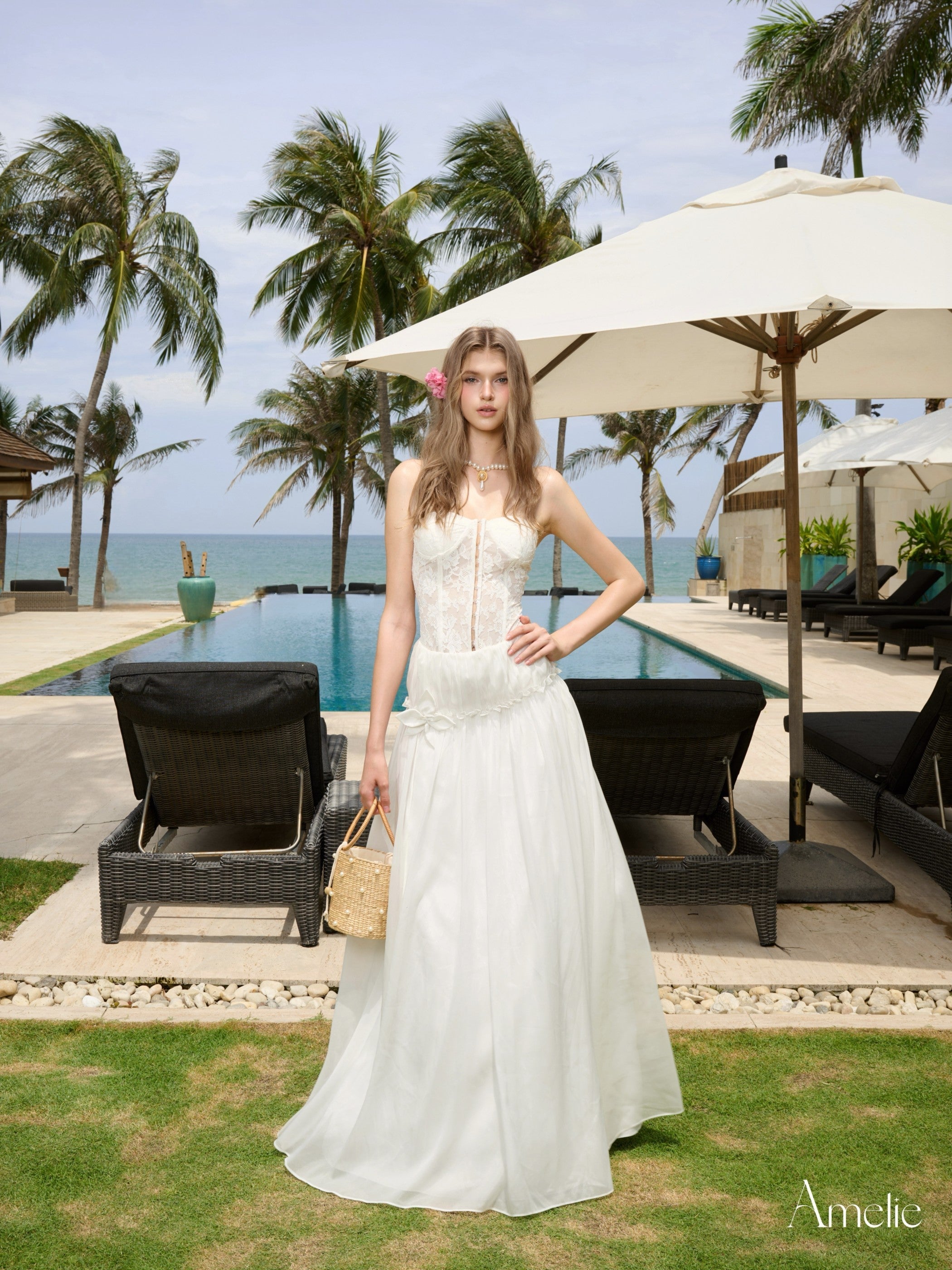 Carmen Set Amelie Official