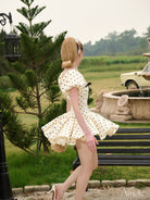 Allora Amelie Official