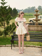 Allora Amelie Official