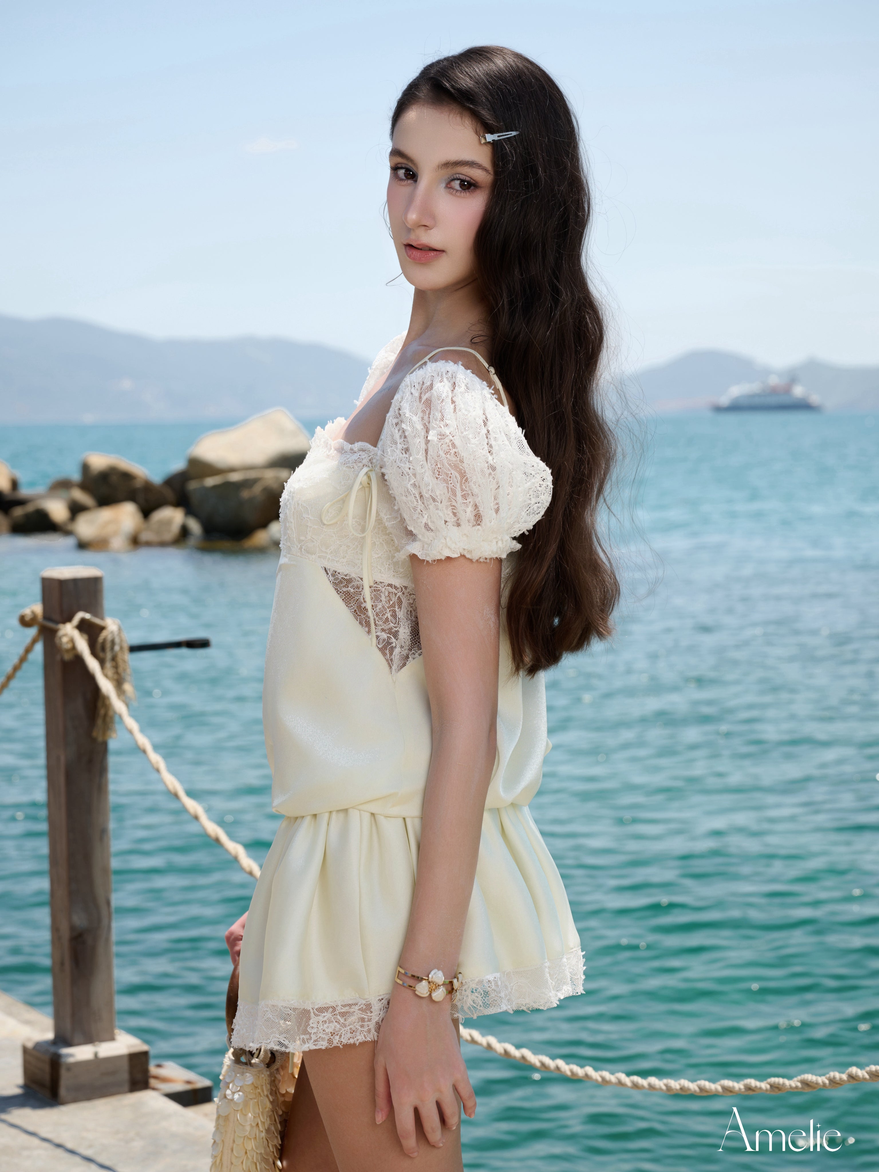 Basil Amelie Official