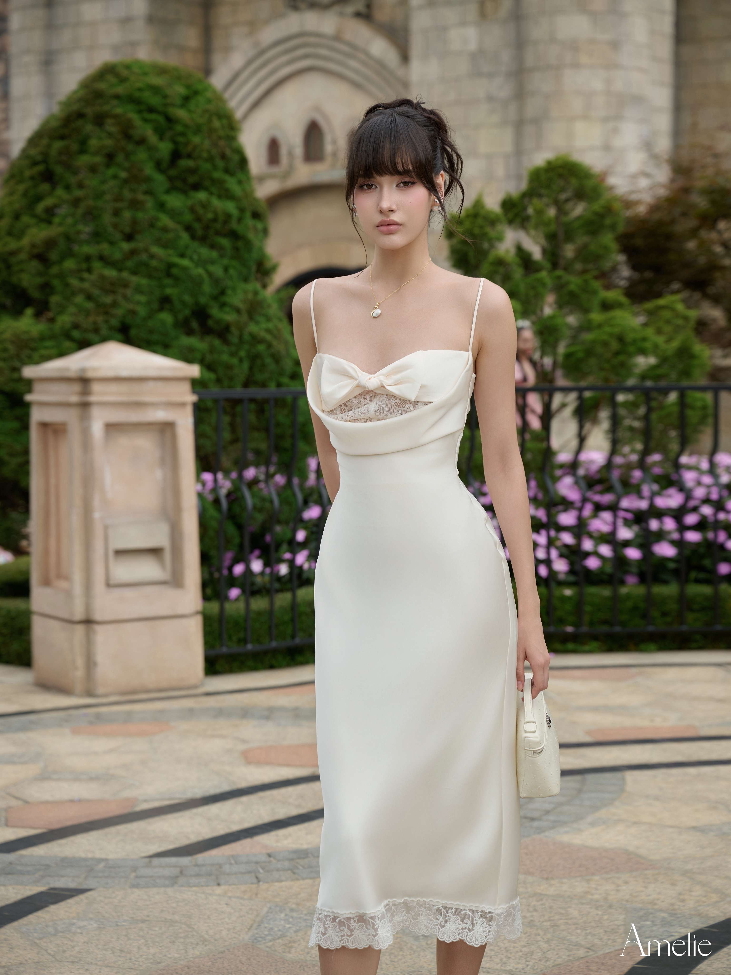 Kasani Amelie Official