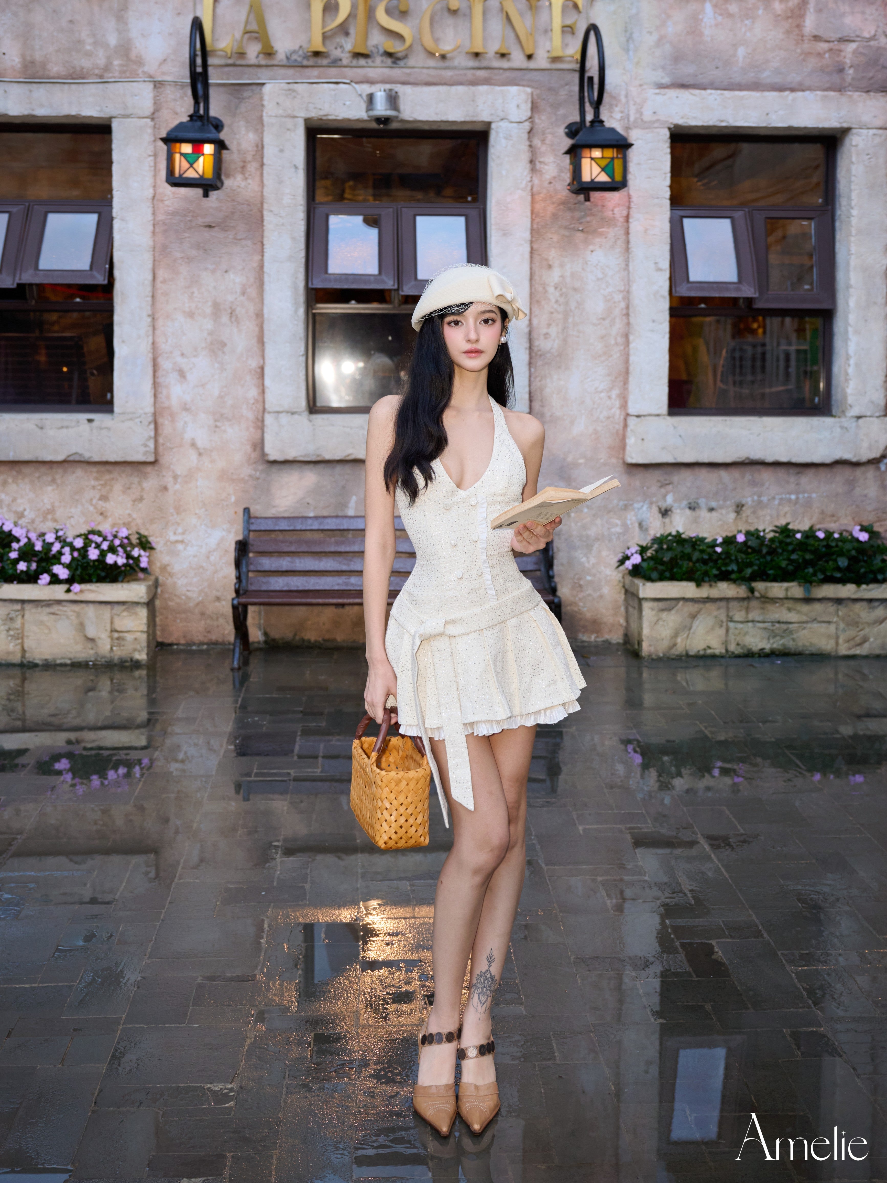 Phoebe Amelie Official