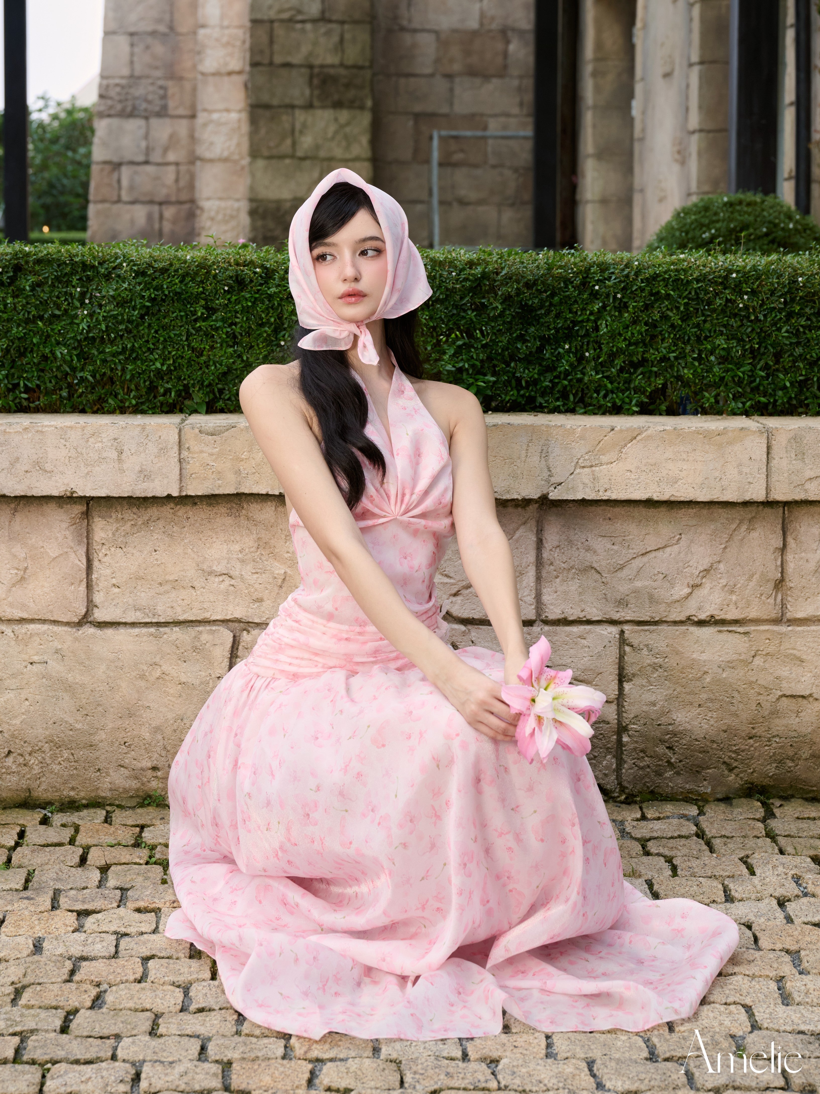 Robin Amelie Official