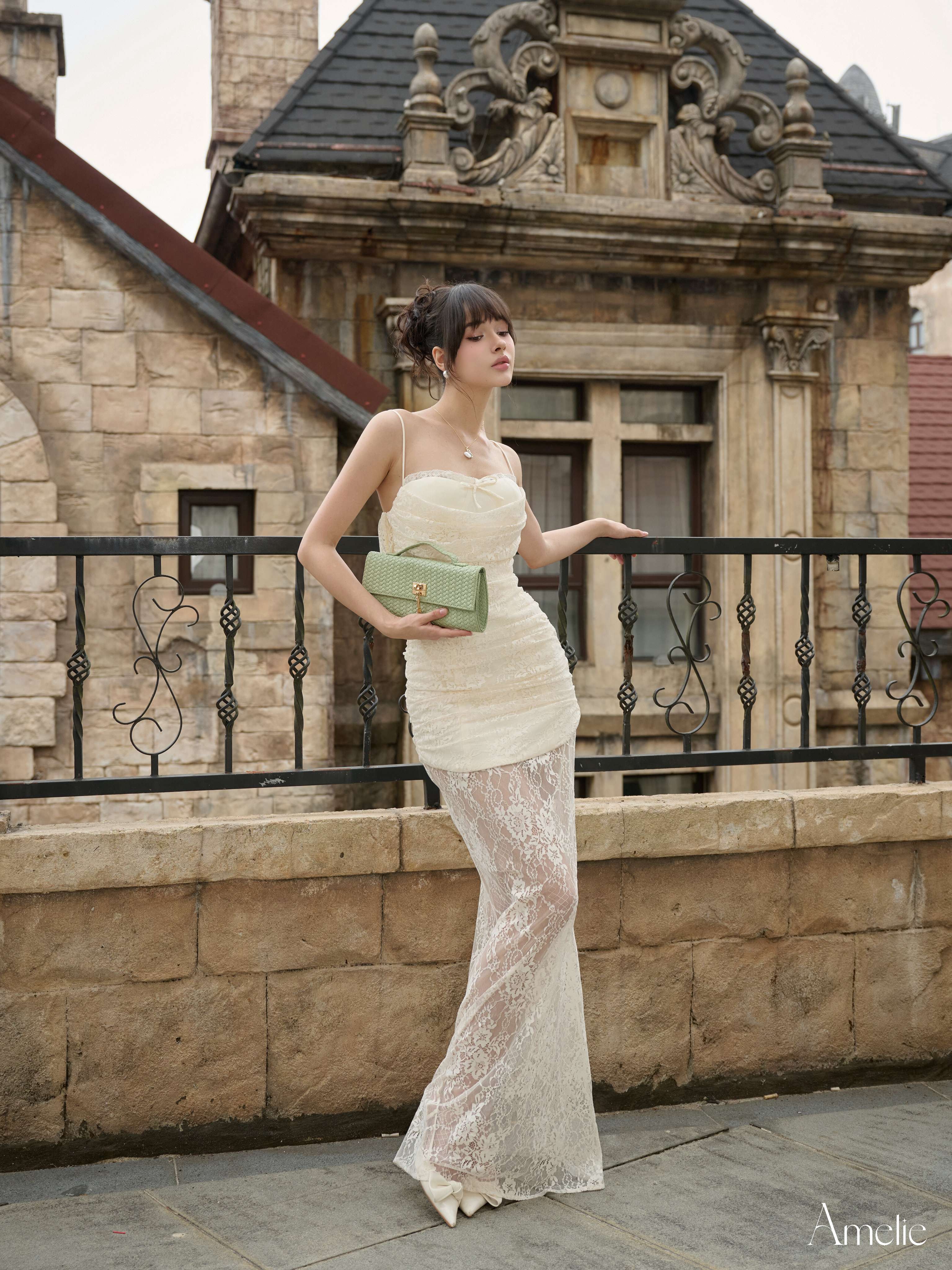 Urania Amelie Official